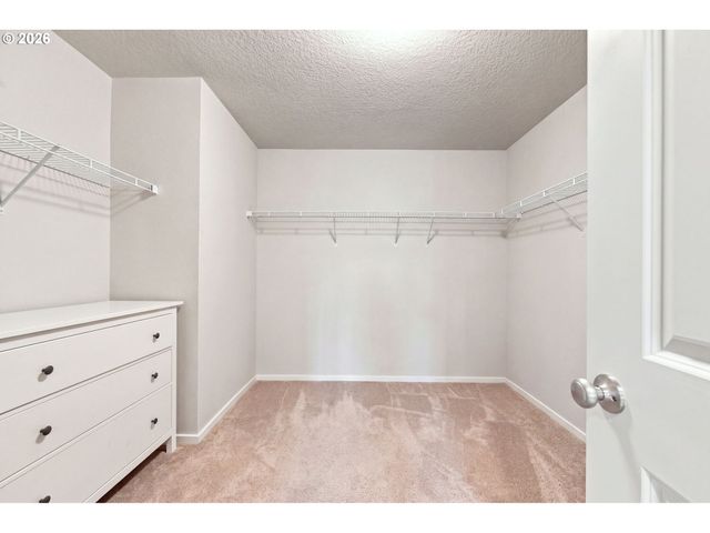 16100 Nw PRISTINE Ln, Portland, OR 97229