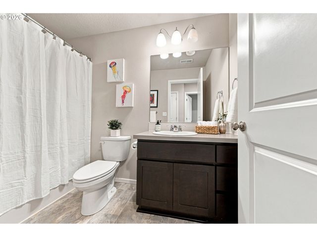 16100 Nw PRISTINE Ln, Portland, OR 97229