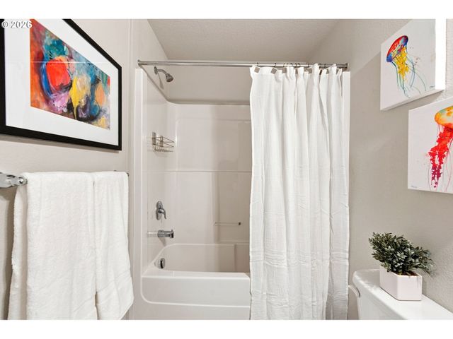 16100 Nw PRISTINE Ln, Portland, OR 97229