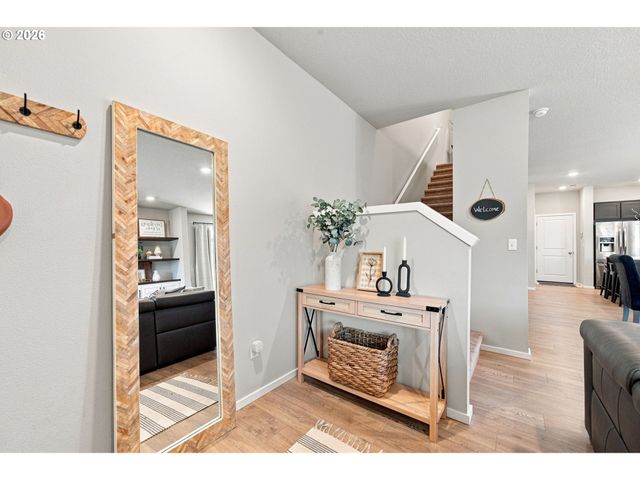16100 Nw PRISTINE Ln, Portland, OR 97229