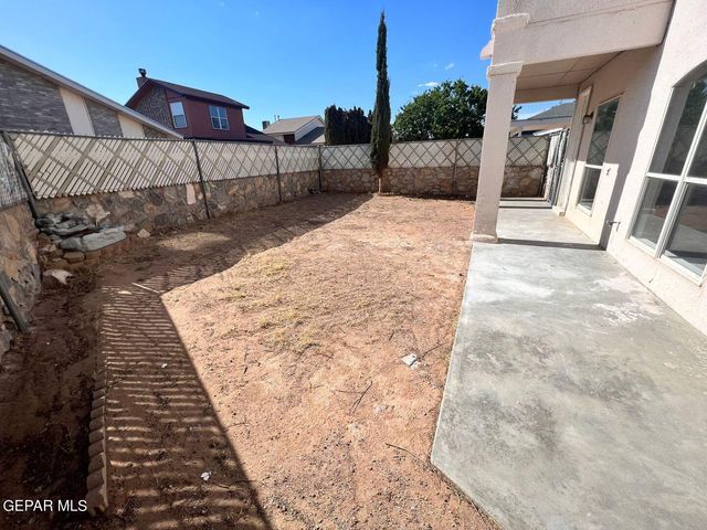 11013 THATCHER POND Lane, El Paso, TX 79934