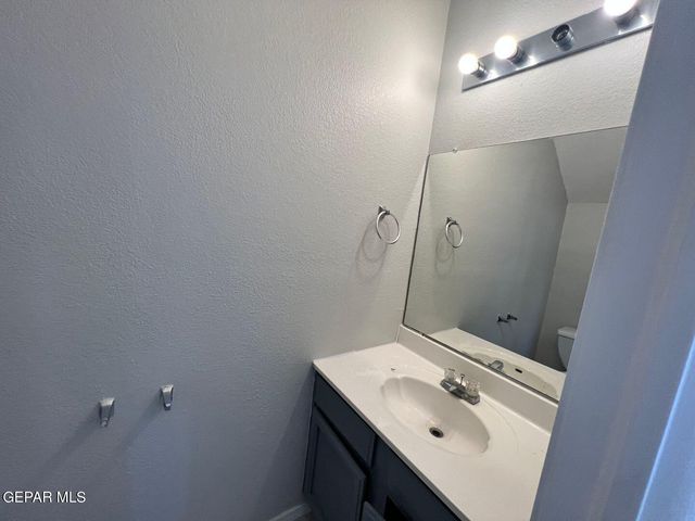 11013 THATCHER POND Lane, El Paso, TX 79934