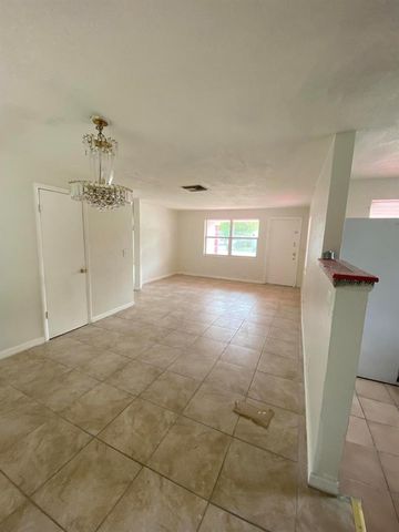 707 45TH Street, West Palm Beach, FL 33407