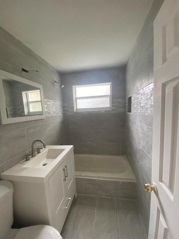 707 45TH Street, West Palm Beach, FL 33407