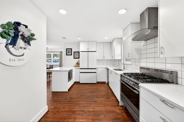 6141 E University Boulevard, Dallas, TX 75214