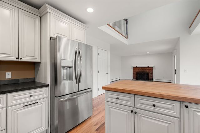 43 Blue Grass Drive, Middletown, RI 02842