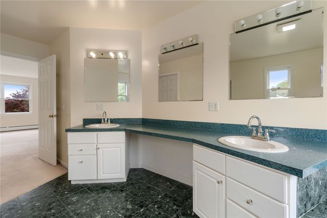 43 Blue Grass Drive, Middletown, RI 02842