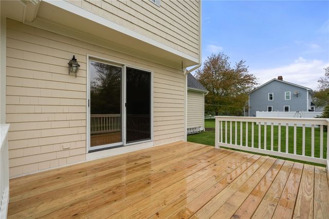 43 Blue Grass Drive, Middletown, RI 02842