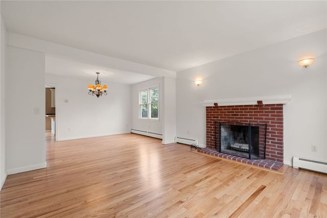 43 Blue Grass Drive, Middletown, RI 02842