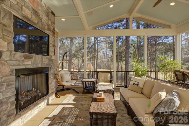 14014 Grand Traverse Drive, Charlotte, NC 28278