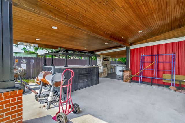 3602 Maple Drive, Pasadena, TX 77504
