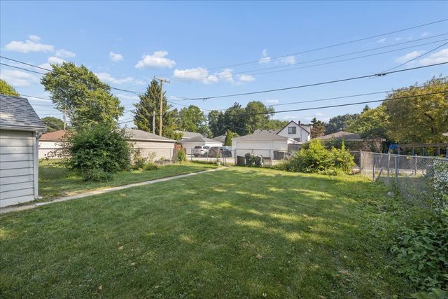 9431 Jefferson Avenue, Brookfield, IL 60513