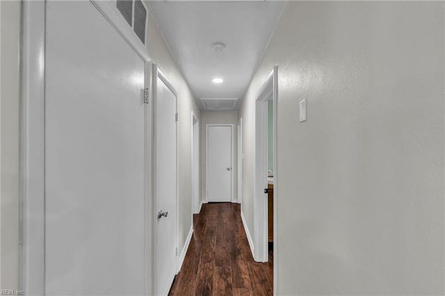 8069 Lynnbrook DR, Norfolk, VA 23518