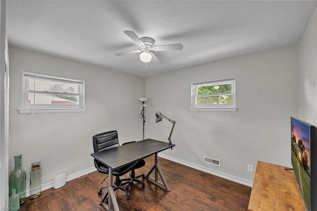 8069 Lynnbrook DR, Norfolk, VA 23518