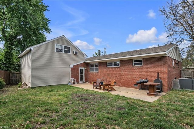8069 Lynnbrook DR, Norfolk, VA 23518