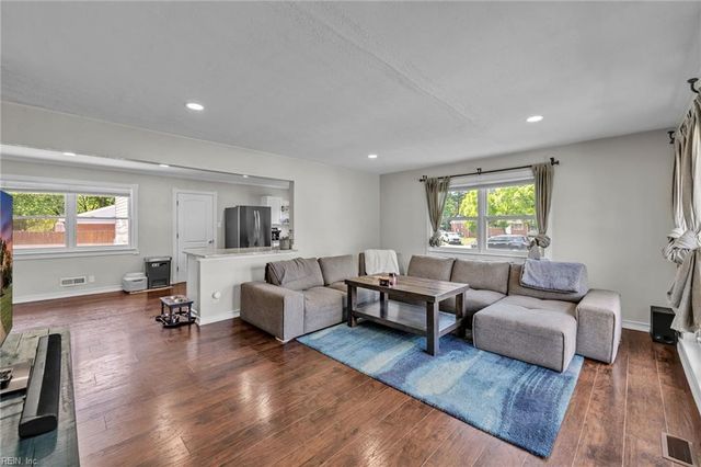 8069 Lynnbrook DR, Norfolk, VA 23518