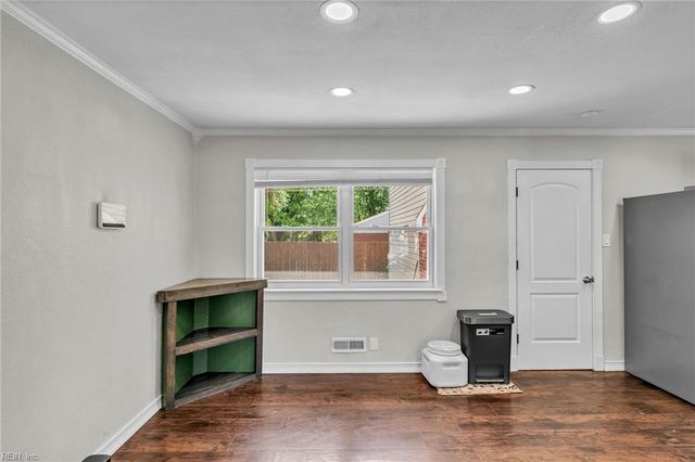 8069 Lynnbrook DR, Norfolk, VA 23518