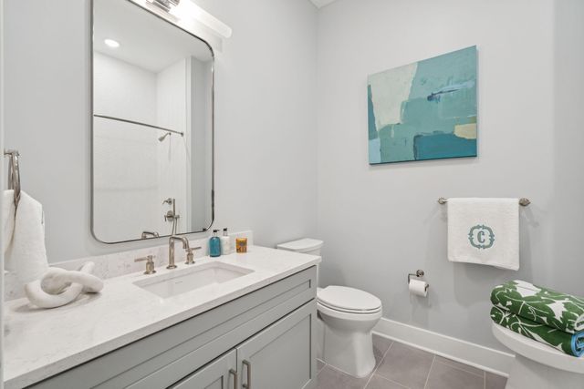 372 Broad Street, Charleston, SC 29401
