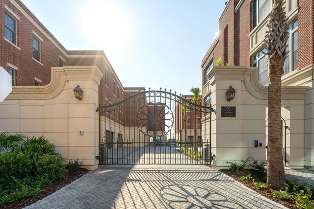 372 Broad Street, Charleston, SC 29401