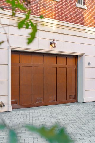 372 Broad Street, Charleston, SC 29401
