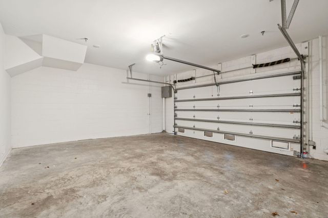 372 Broad Street, Charleston, SC 29401