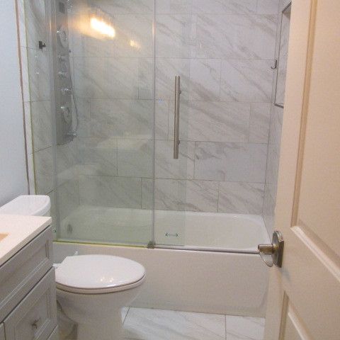 2013 Country Club Drive 11, Woodridge, IL 60517