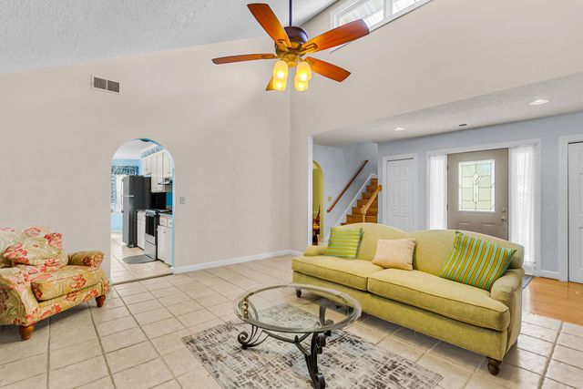 2179 Hunter Creek Drive, Charleston, SC 29414