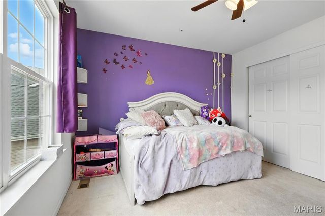118 Village Glen Court, Wentzville, MO 63385