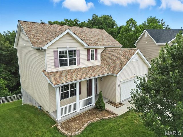 118 Village Glen Court, Wentzville, MO 63385