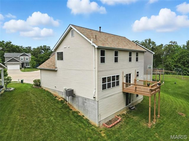 118 Village Glen Court, Wentzville, MO 63385