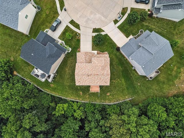 118 Village Glen Court, Wentzville, MO 63385