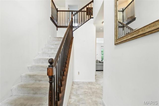 118 Village Glen Court, Wentzville, MO 63385