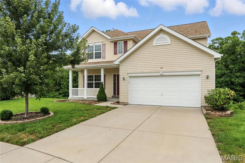 118 Village Glen Court, Wentzville, MO 63385