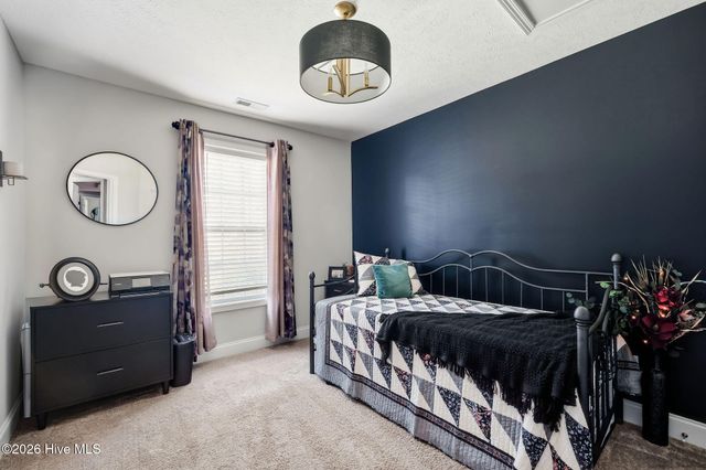 60 Sawmill Road W, Pinehurst, NC 28374