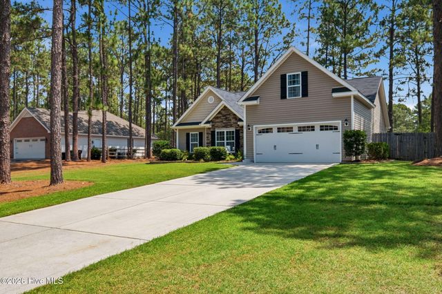 60 Sawmill Road W, Pinehurst, NC 28374