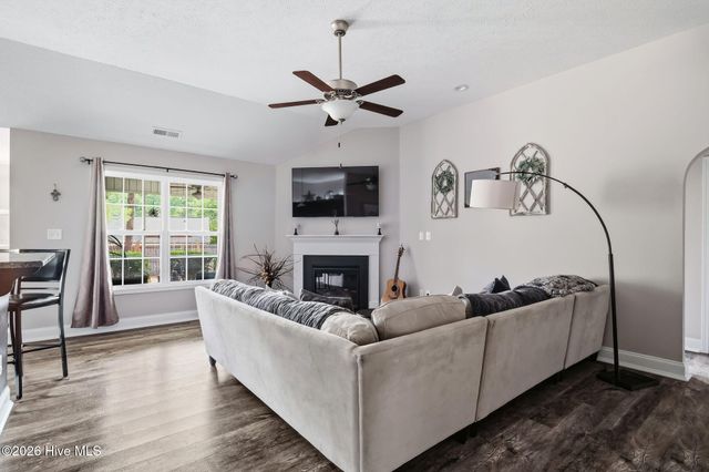 60 Sawmill Road W, Pinehurst, NC 28374