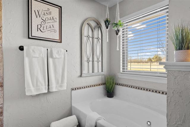 3397 Fm 1564 E, Greenville, TX 75402