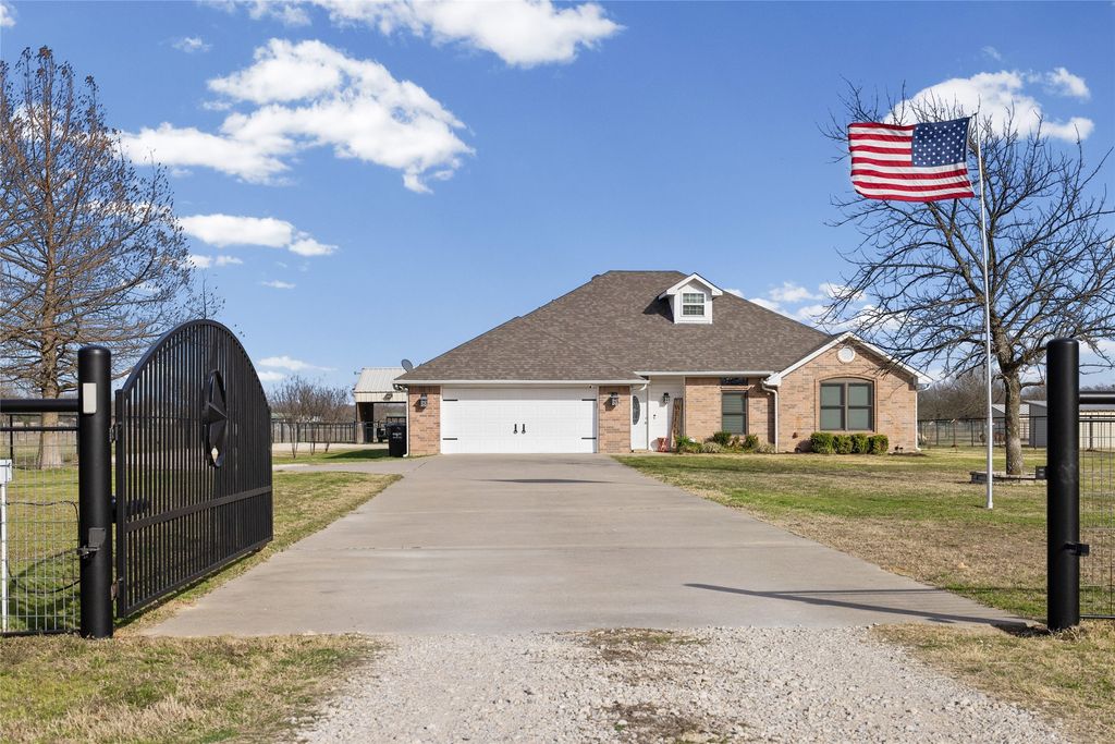 3397 Fm 1564 E, Greenville, TX 75402