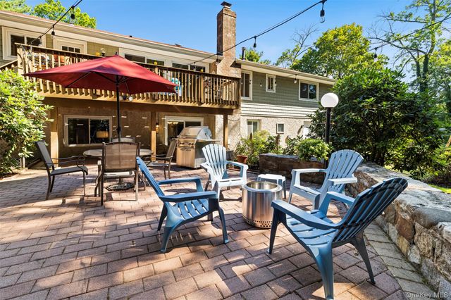 40 Penny Lane, Scarsdale, NY 10583