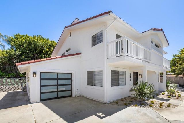 838 Valley Avenue, Solana Beach, CA 92075