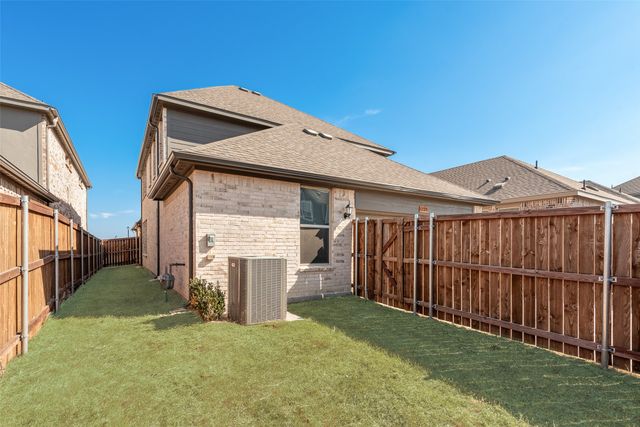 1329 Buckeye Trail, Garland, TX 75042