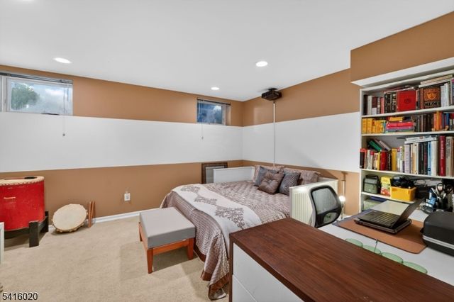 215 Barringer Dr, Nutley Twp., NJ 07110