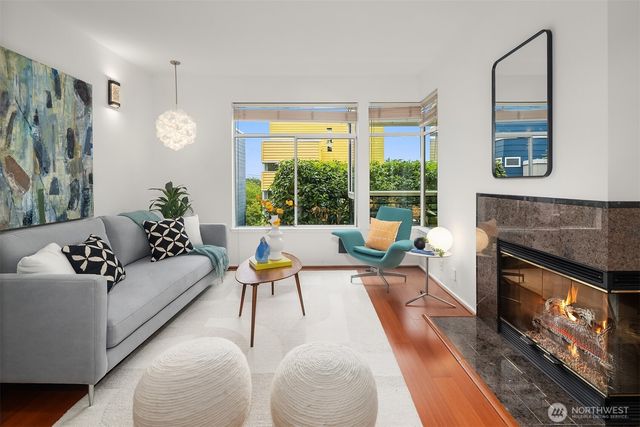 1106 18th Avenue, Seattle, WA 98122
