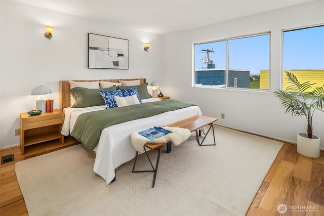 1106 18th Avenue, Seattle, WA 98122