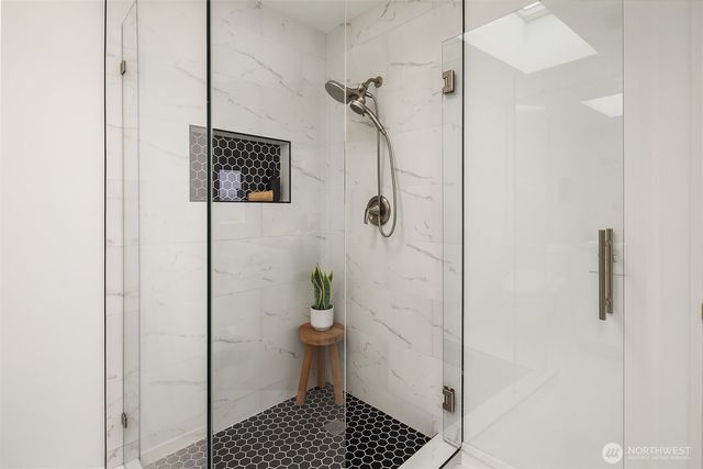 1106 18th Avenue, Seattle, WA 98122