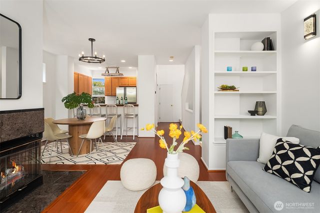 1106 18th Avenue, Seattle, WA 98122