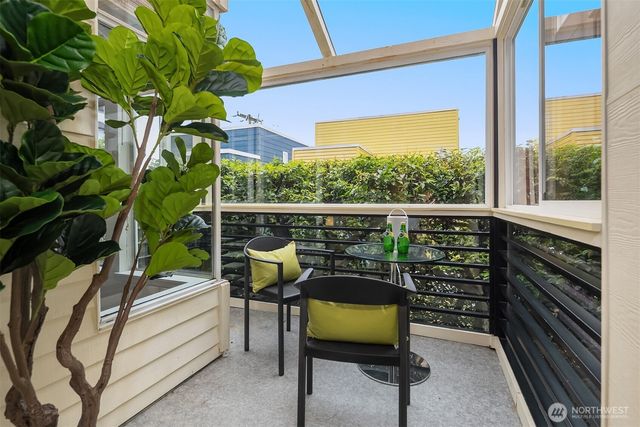 1106 18th Avenue, Seattle, WA 98122