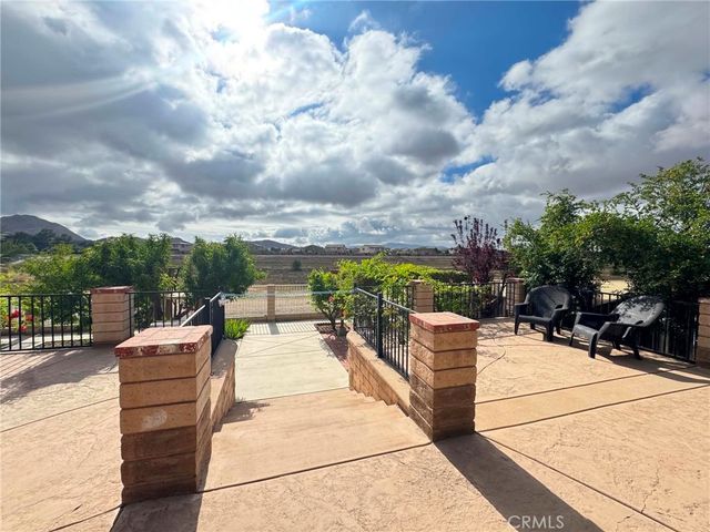 2311 Willowbrook, Perris, CA 92571