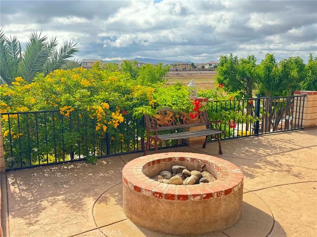 2311 Willowbrook, Perris, CA 92571