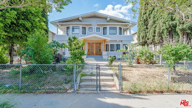 1674 W 25th Street, Los Angeles, CA 90007